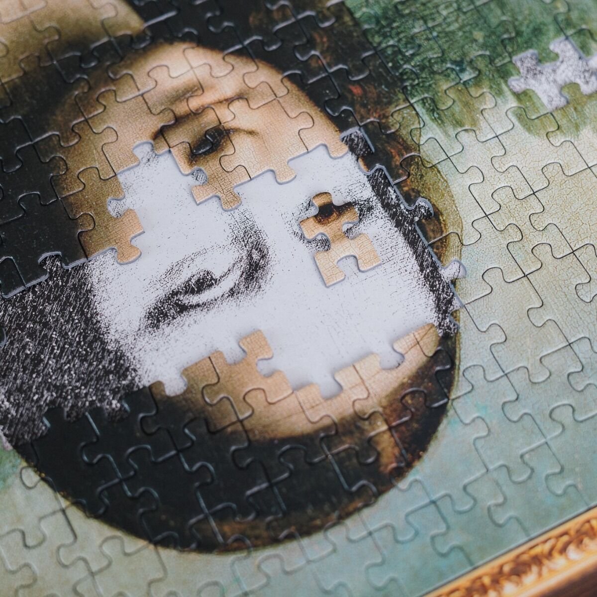 ArtFrame - Da Vinci - Mona Lisa - keretes kirakó Trefl 500 darabos kirakó puzzle (TR - 37541) - puzzlegarden