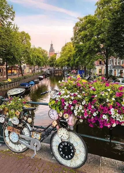 Biciklik és Virágok Amszterdamban Ravensburger 1000 darabos kirakó puzzle (RA - 12000780) - puzzlegarden