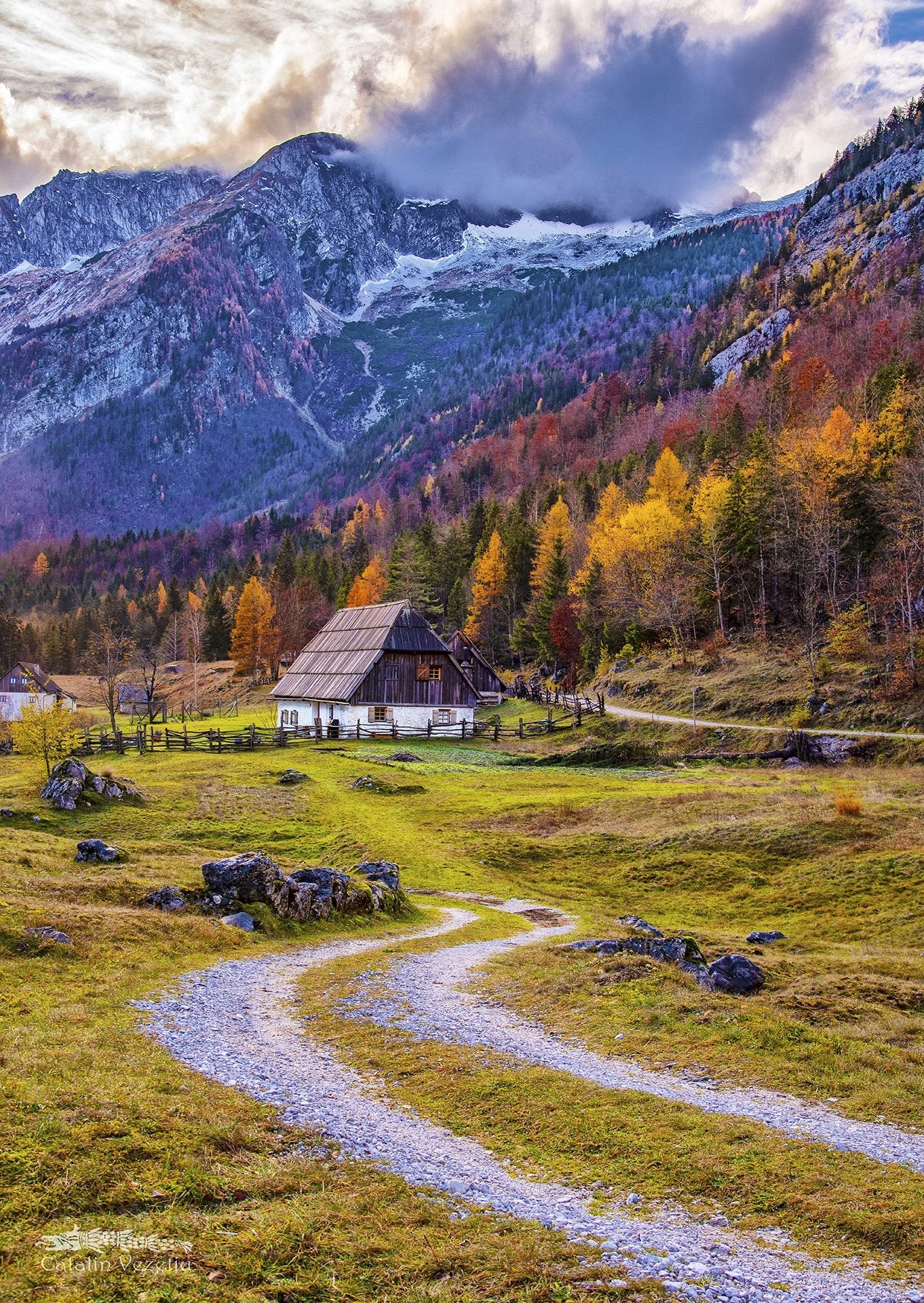 Kunyhó a Hegyekben Enjoy 1000 darabos kirakó puzzle (EN - 1074) - puzzlegarden