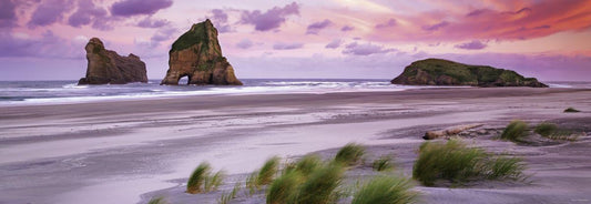 Humboldt - Wharariki Beach - panorĂĄma HEYE 1000 darabos kirakĂł puzzle (HE - 29816) - puzzlegarden