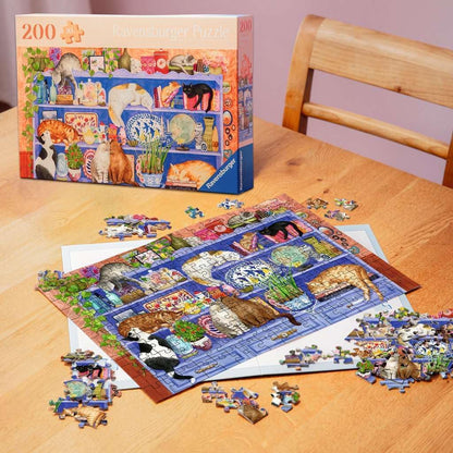 Macskák a polcon Ravensburger 200 darabos kirakó puzzle (RA-12001367) - puzzlegarden