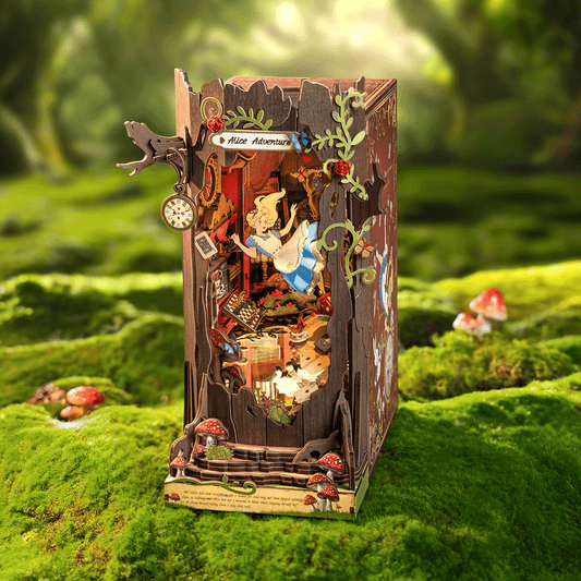 Rolife - Alice Kalandjai Robotime 300 darabos kirakó puzzle (RO - TGB12) - puzzlegarden